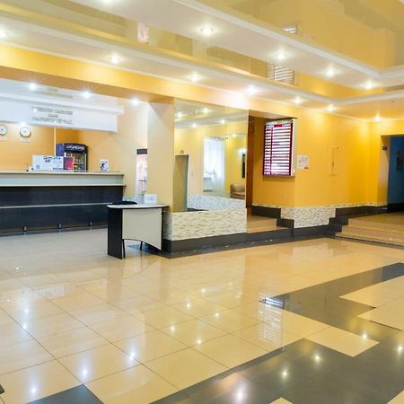 Ustʼ-Kamenogorsk Tourist Hotel מראה חיצוני תמונה