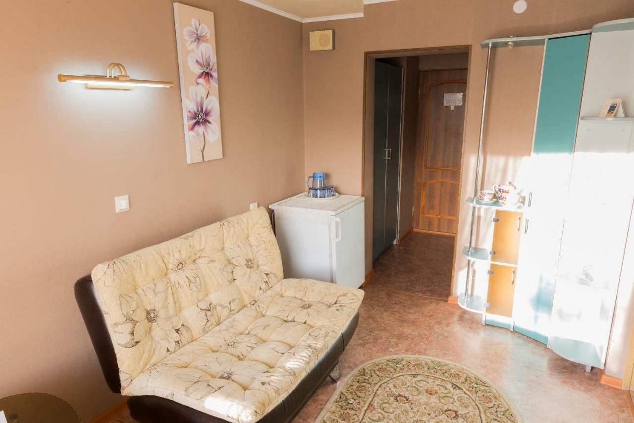 Ustʼ-Kamenogorsk Tourist Hotel מראה חיצוני תמונה