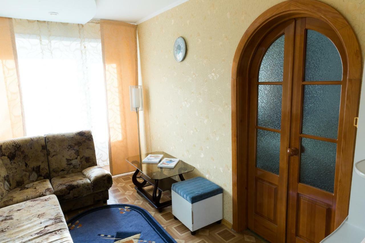 Ustʼ-Kamenogorsk Tourist Hotel מראה חיצוני תמונה