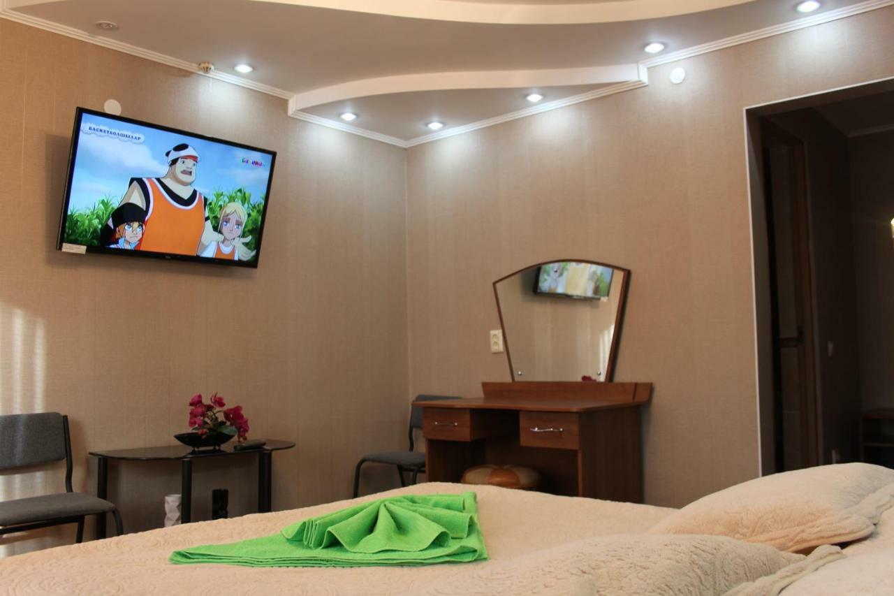 Ustʼ-Kamenogorsk Tourist Hotel מראה חיצוני תמונה