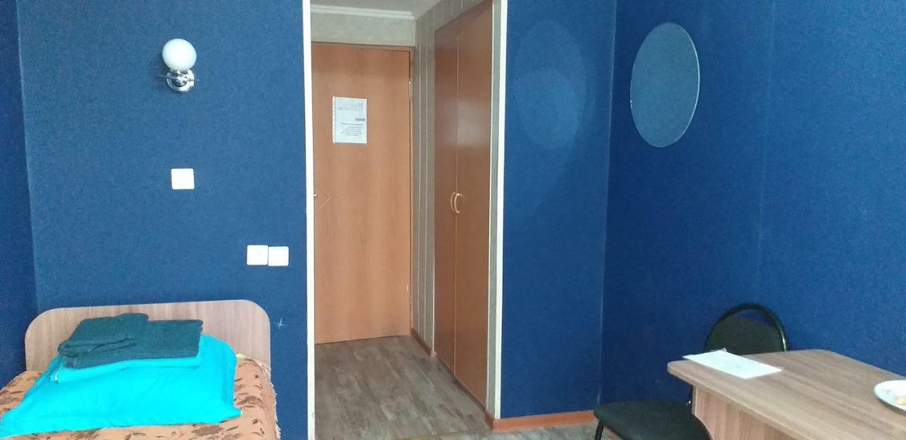 Ustʼ-Kamenogorsk Tourist Hotel מראה חיצוני תמונה
