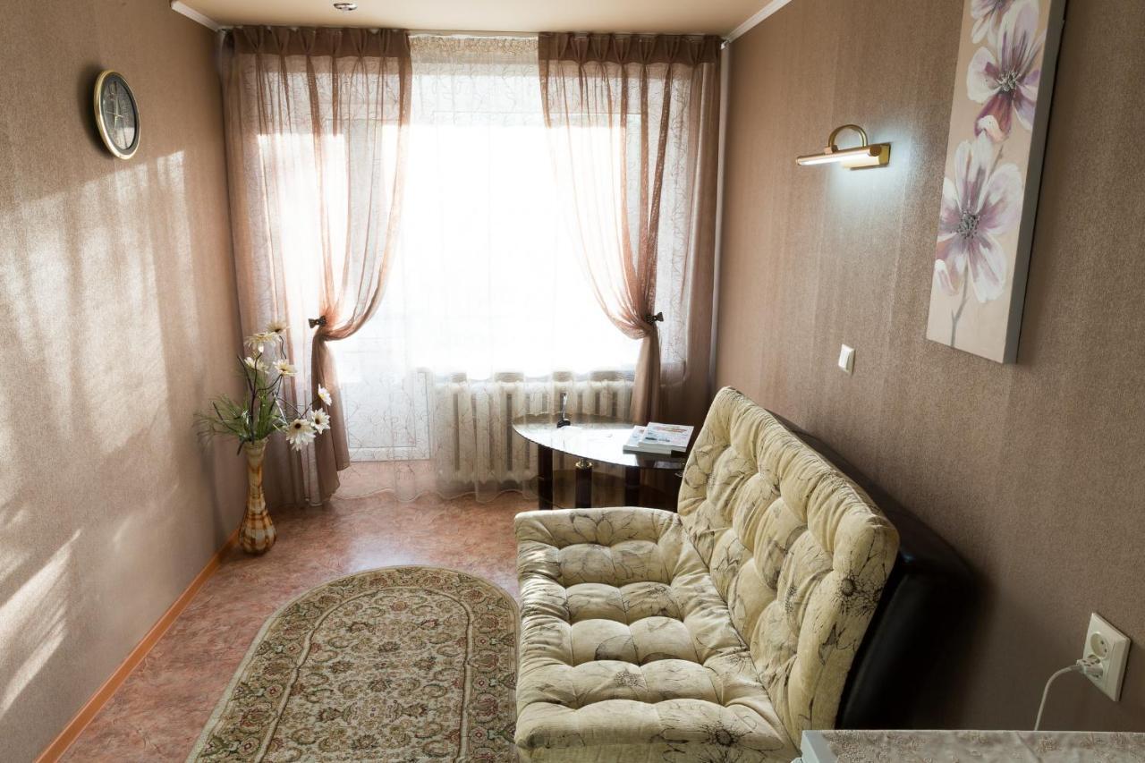 Ustʼ-Kamenogorsk Tourist Hotel מראה חיצוני תמונה